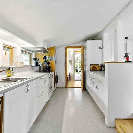 6 Bedroom Lovely In Nyaraló *