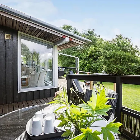 Vakantiehuis 6 Bedroom Lovely In *