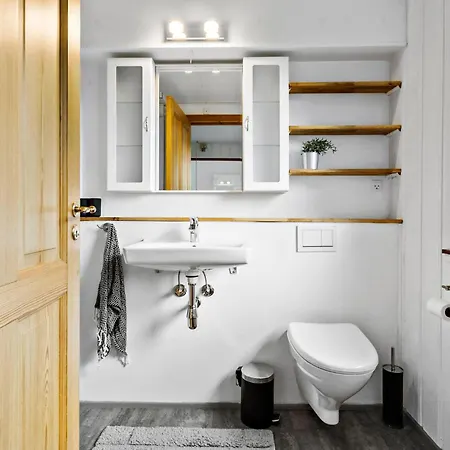 6 Bedroom Lovely In Nyaraló Skibby