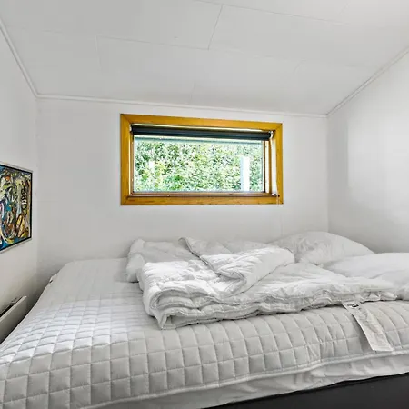 6 Bedroom Lovely In Nyaraló