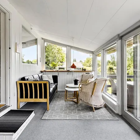 6 Bedroom Lovely In Feriehus Skibby