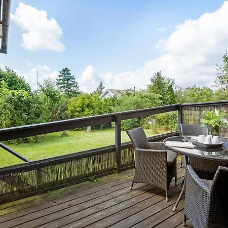 6 Bedroom Lovely In