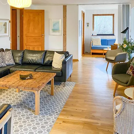 6 Bedroom Lovely In * Skibby