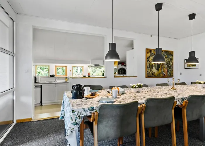 6 Bedroom Lovely In * Skibby