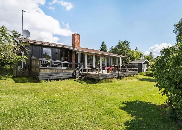 6 Bedroom Lovely In